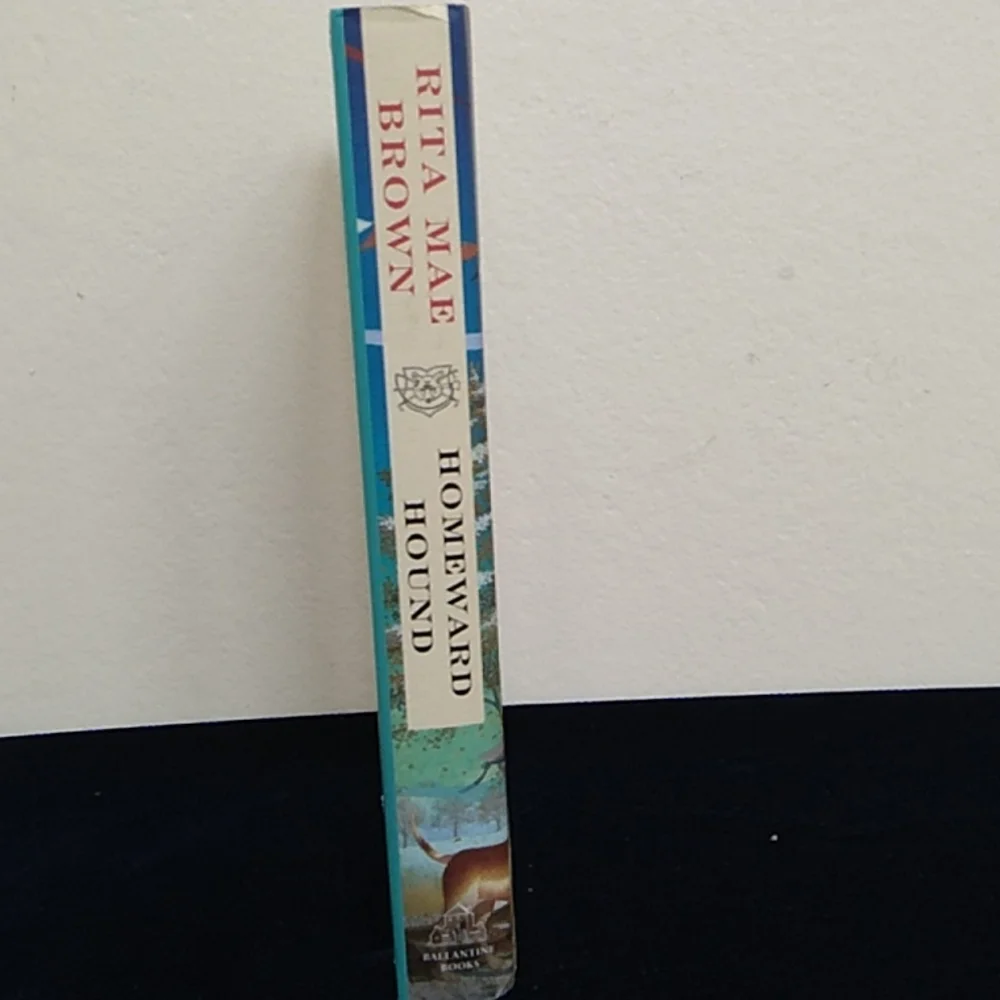 COPY - Rita Mae Brown Homeward Hound - Picture 3 of 9